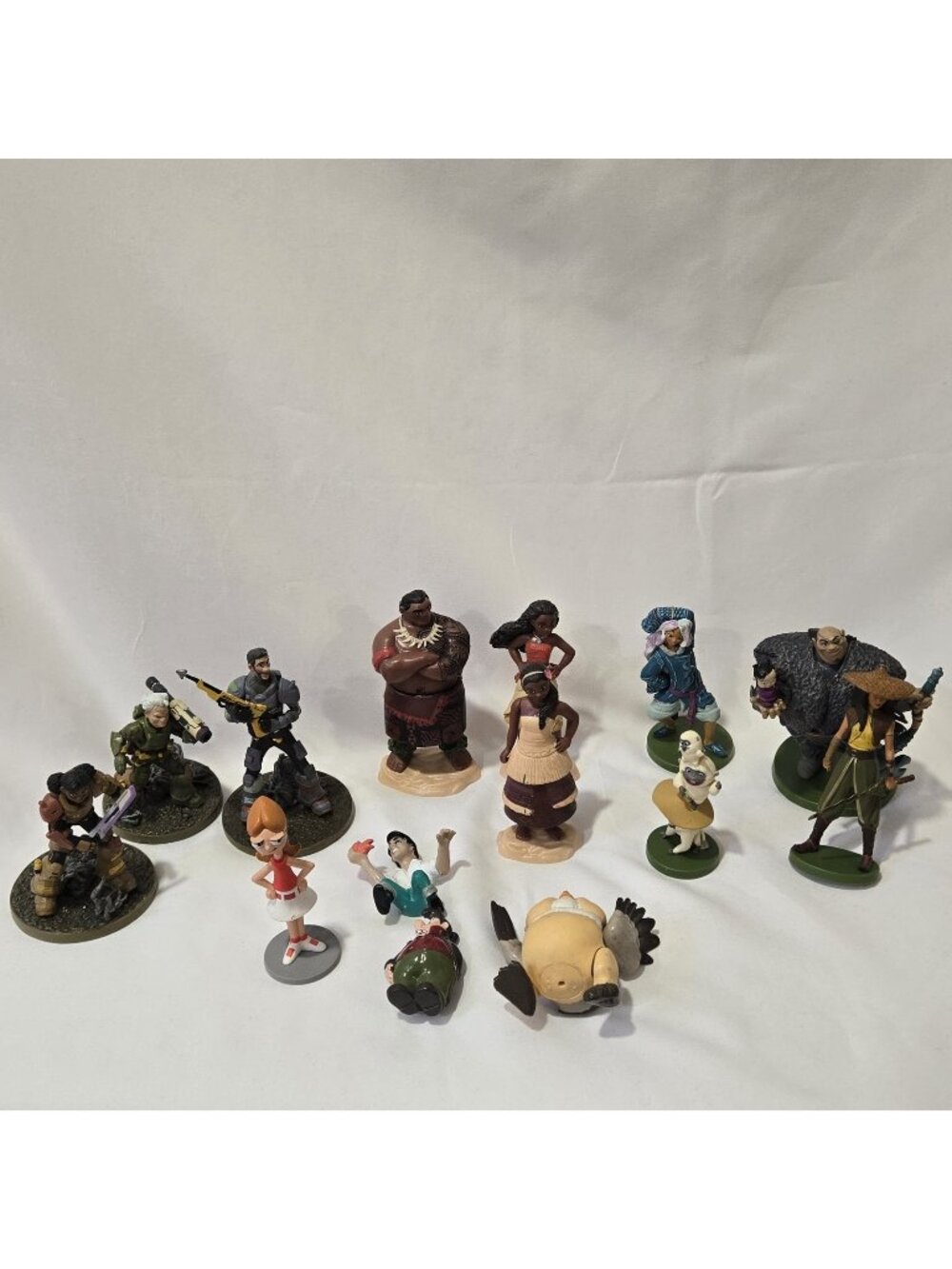 Lot Of 14 Disney Figures Buzz Lightyear Raya Moana Candace Beast Little Mermaid